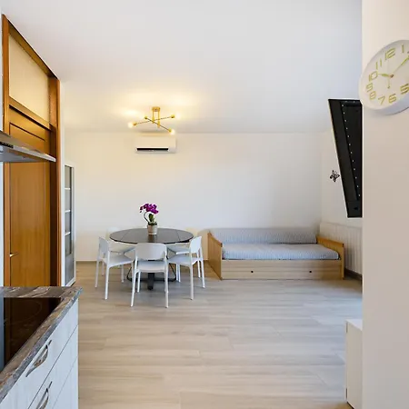 Casa Mirella Apartment
